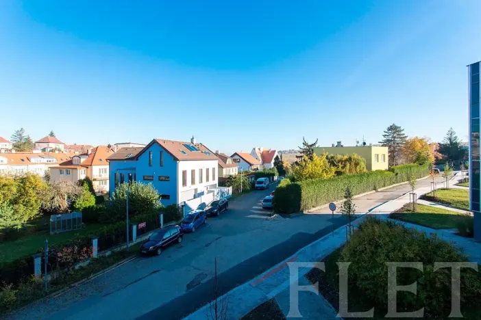 Pronájem bytu 1+kk, Praha - Jinonice, Peroutkova, 26 m2