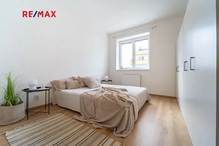 Pronájem bytu 2+kk, Brno, Listnatá, 45 m2