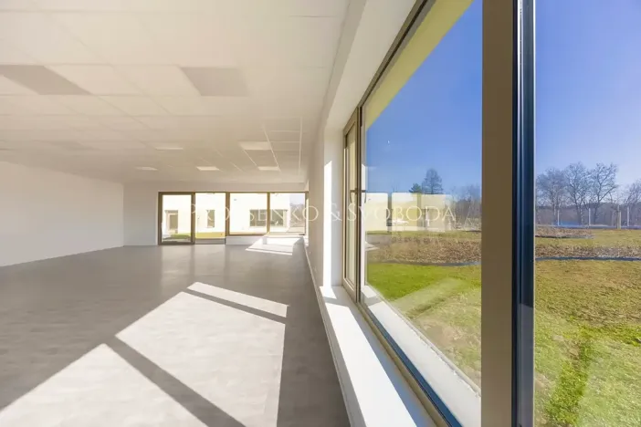 Pronájem kanceláře, Velká Bíteš, 270 m2