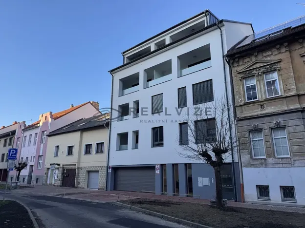Pronájem bytu 2+kk, České Budějovice, Puklicova, 36 m2