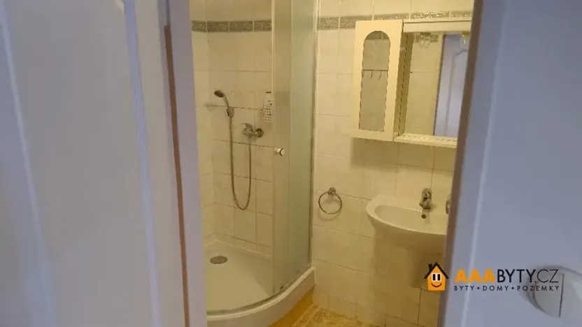 Prodej vícegeneračního domu, Hýskov, Prostřední, 330 m2