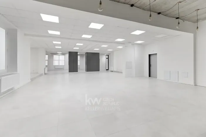 Pronájem kanceláře, Tábor, Berlínská, 1073 m2
