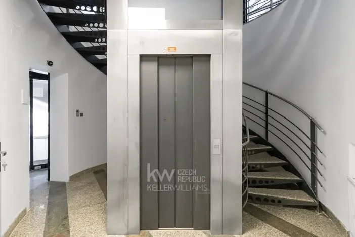 Pronájem obchodního prostoru, Tábor, Berlínská, 1073 m2