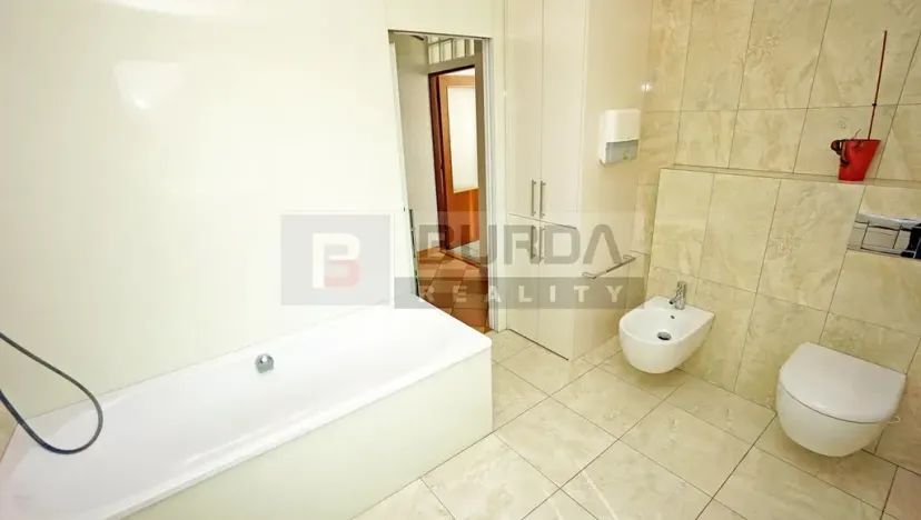 Prodej rodinného domu, Mělník, Komenského, 203 m2