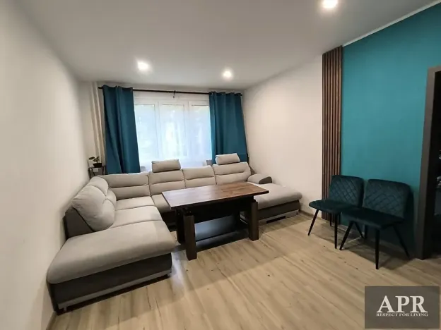 Prodej bytu 3+1, Uherský Brod, Obchodní, 70 m2