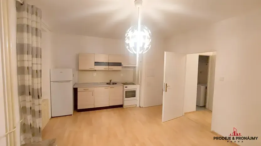 Prodej bytu 1+kk, Praha - Letňany, Místecká, 25 m2
