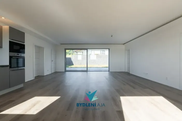 Prodej rodinného domu, Dubí, V Aleji, 206 m2