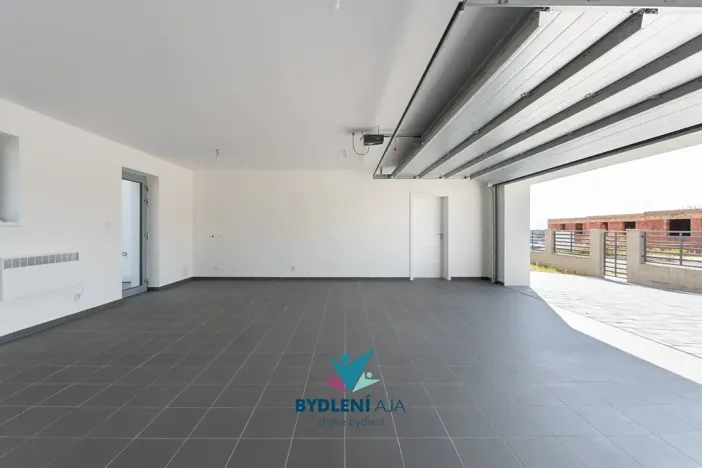 Prodej rodinného domu, Dubí, V Aleji, 206 m2