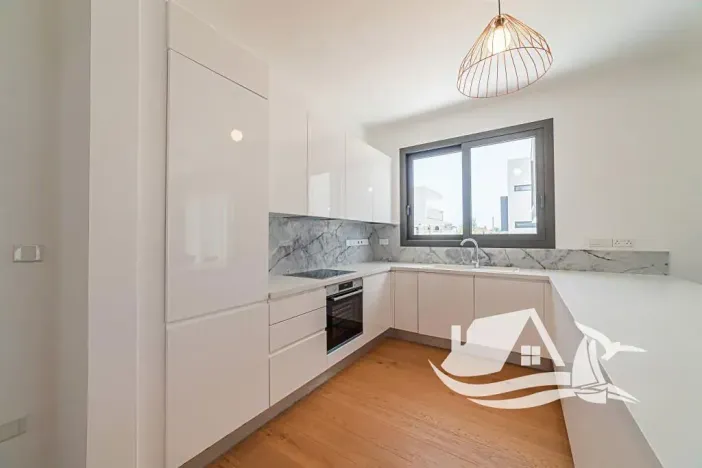 Prodej bytu 2+kk, Lemesos, Kypr, 57 m2