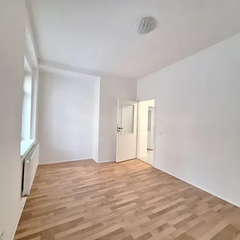 Pronájem bytu 2+1, Praha - Břevnov, Bělohorská, 57 m2