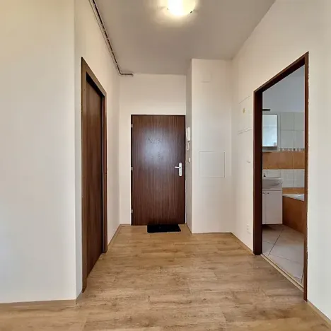 Pronájem bytu 2+kk, Praha - Strašnice, Černokostelecká, 47 m2