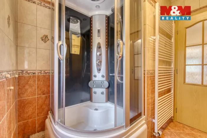 Prodej rodinného domu, Zlatá Koruna, 154 m2