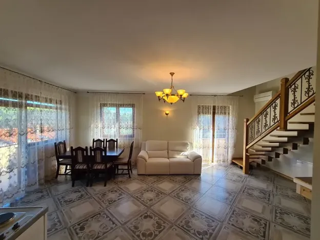 Prodej bytu 4+kk, Pula, Chorvatsko, 305 m2