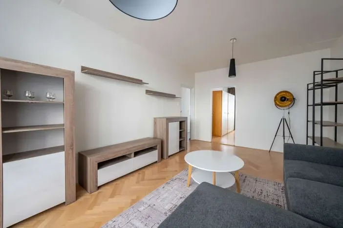 Pronájem bytu 2+1, Přerov, tř. 17. listopadu, 55 m2