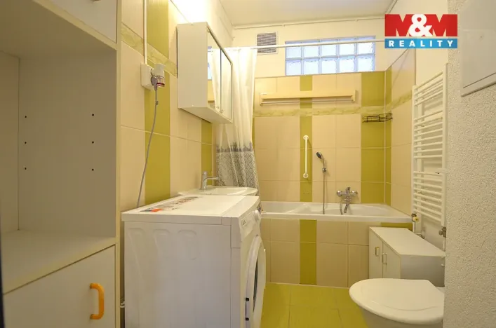 Prodej bytu 2+1, Žulová, Na Rybníčku, 52 m2