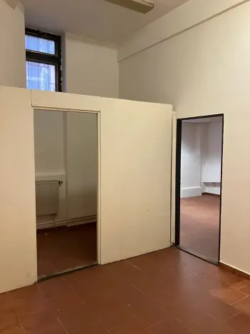 Pronájem kanceláře, Praha - Bubeneč, Národní obrany, 34 m2