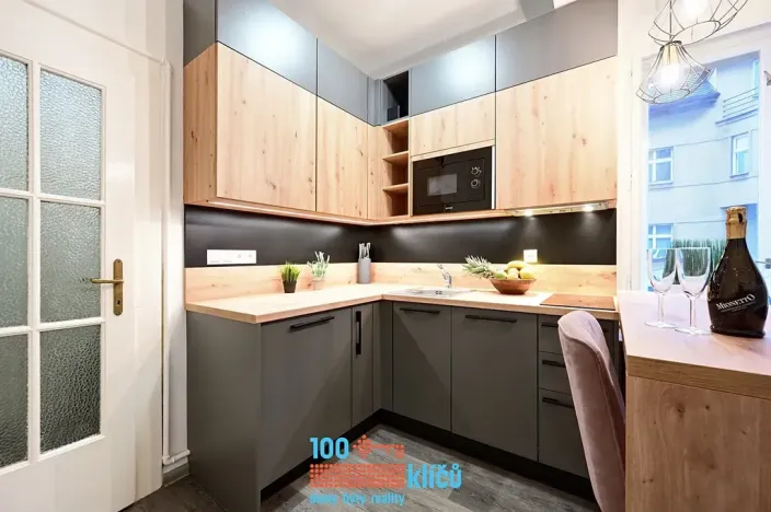 Prodej bytu 1+kk, Praha - Motol, Podhorská, 30 m2