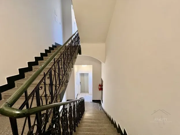 Pronájem bytu 2+1, Praha - Vinohrady, Francouzská, 63 m2