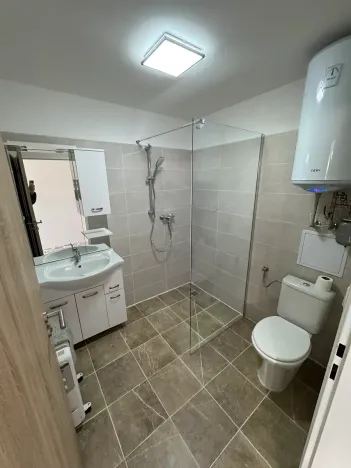 Pronájem chaty, Brno, Kostelní zmola, 30 m2