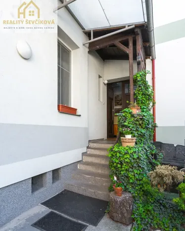 Prodej bytu 2+1, Hradec Králové, Pospíšilova, 69 m2