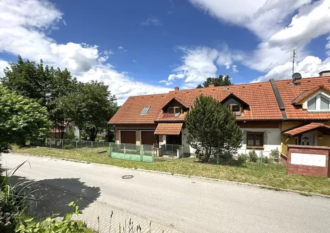 Prodej rodinného domu, Želiv, 184 m2