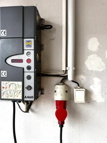 Prodej garážového stání, Praha, 12 m2