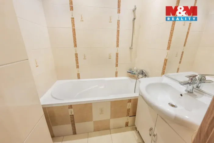 Prodej bytu 2+1, Kladno - Kročehlavy, Polská, 54 m2