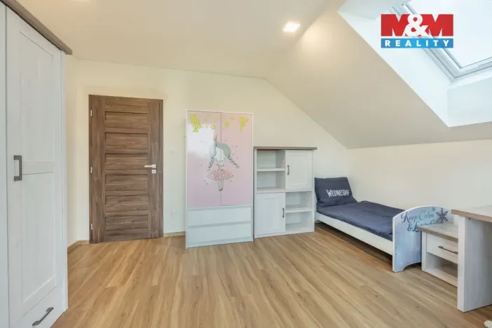 Prodej rodinného domu, Dolní Bousov - Vlčí Pole, 213 m2