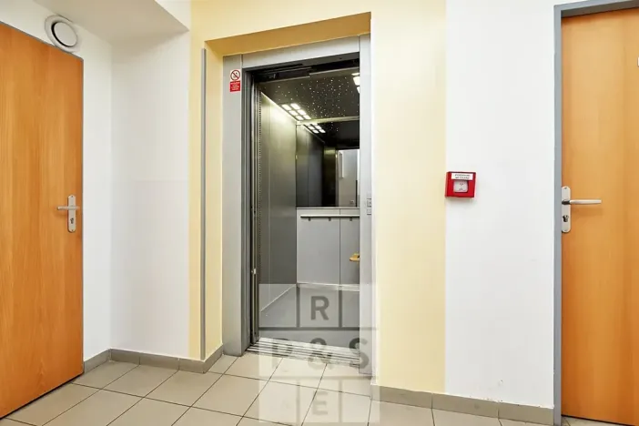 Pronájem bytu 3+kk, Praha - Řepy, Čistovická, 68 m2