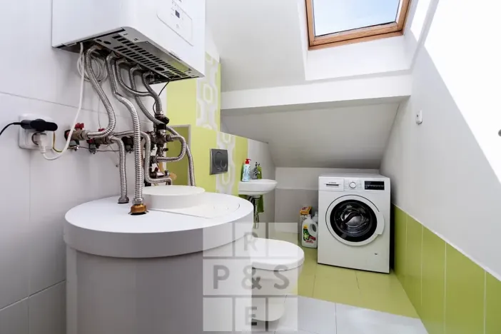 Prodej vícegeneračního domu, Praha - Štěrboholy, Pod areálem, 333 m2