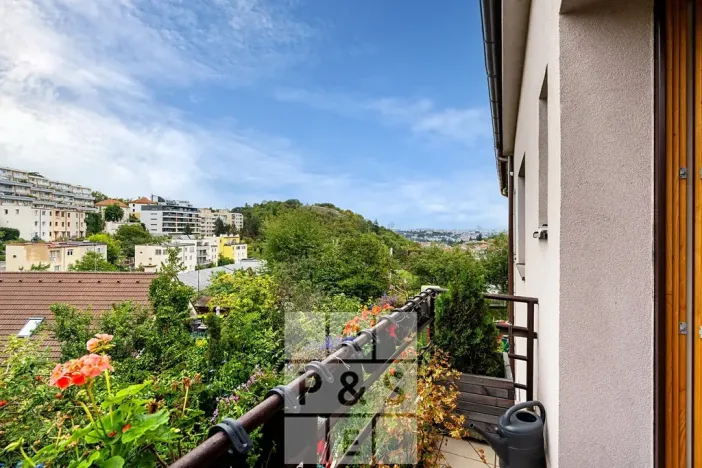 Prodej bytu 3+1, Praha - Smíchov, Nad Laurovou, 98 m2