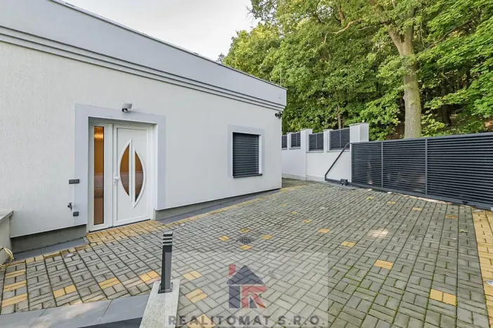 Prodej bytu 4+kk, Praha - Komořany, Pod lesem, 127 m2