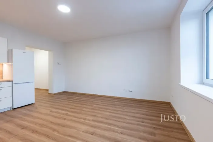 Pronájem bytu 1+kk, Staré Město, Hradišťská, 34 m2