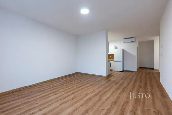 Pronájem bytu 2+kk, Staré Město, Hradišťská, 57 m2