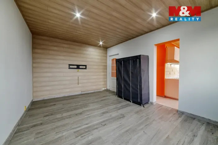 Pronájem bytu 1+1, Cheb, Osvobození, 35 m2