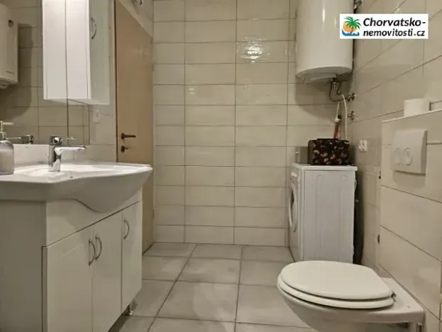 Prodej bytu 2+1, Dramalj, Chorvatsko, 40 m2