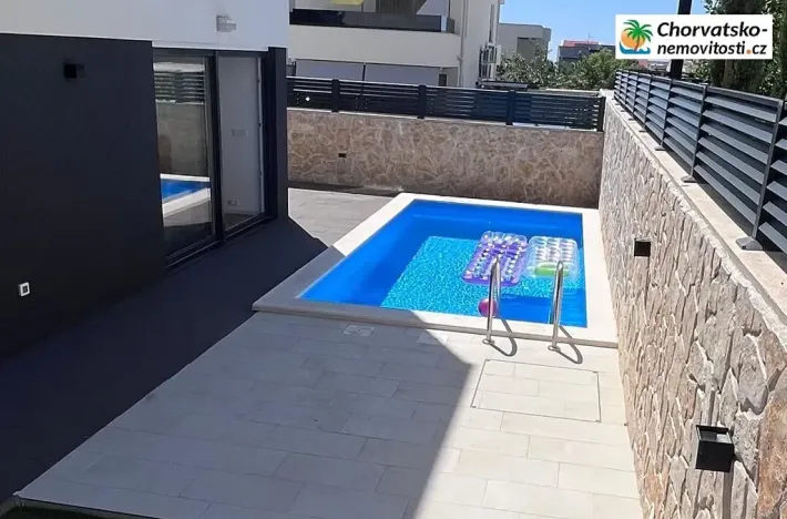 Prodej bytu 3+kk, Novalja, Chorvatsko, 76 m2