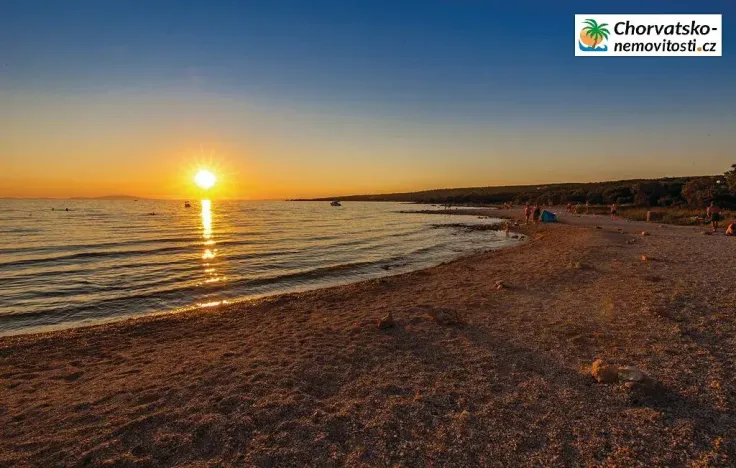 Prodej lesa, Novalja, Chorvatsko, 1080 m2