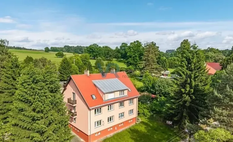 Prodej bytu 3+1, Trhové Sviny, 72 m2