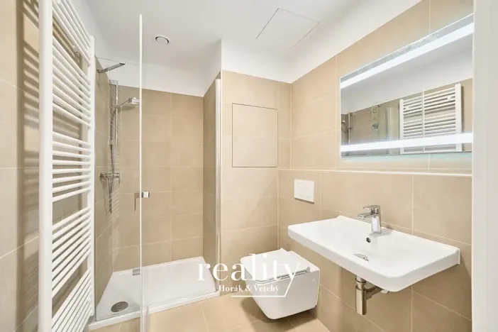 Pronájem bytu 2+kk, Znojmo, Jarošova, 46 m2