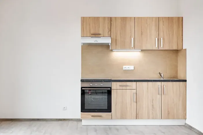 Pronájem kanceláře, Plzeň, Železniční, 96 m2