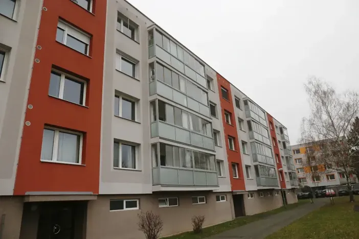 Pronájem bytu 2+1, Hradec Králové, Sezemická, 61 m2