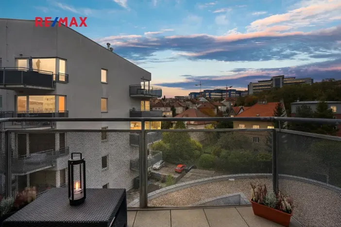 Pronájem bytu 1+kk, Praha - Motol, Kudrnova, 36 m2