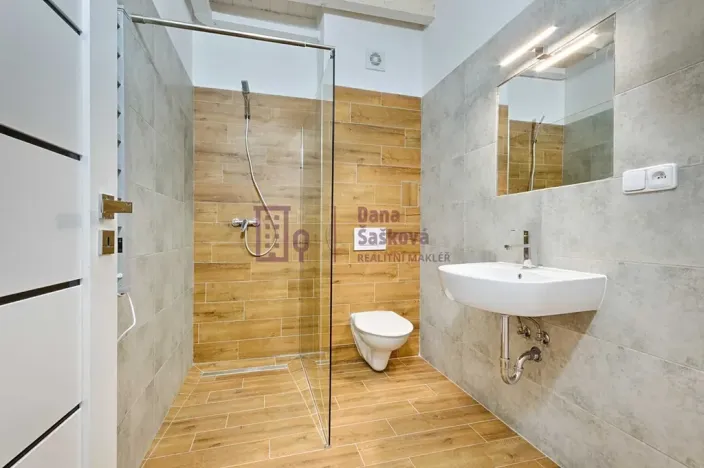 Pronájem bytu 2+kk, Jindřichův Hradec, 49 m2