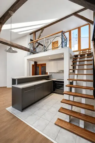 Pronájem bytu 4+kk, Praha - Vinohrady, Korunní, 145 m2