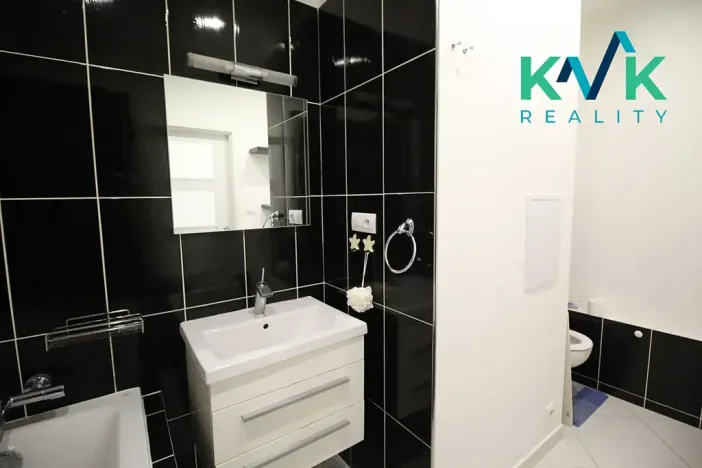 Prodej bytu 3+1, Karlovy Vary, Krušnohorská, 68 m2