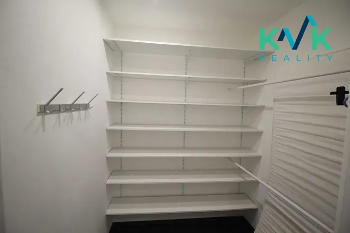 Prodej bytu 3+1, Karlovy Vary, Krušnohorská, 68 m2