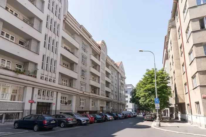Prodej bytu 2+kk, Praha - Žižkov, Biskupcova, 64 m2