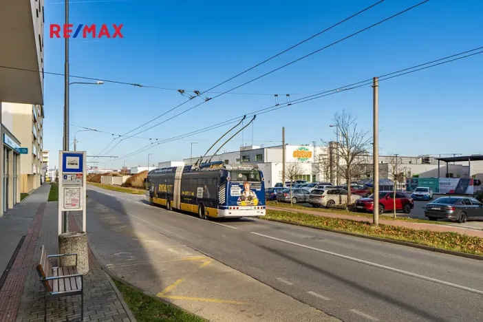 Prodej bytu 2+kk, České Budějovice, České Vrbné, 77 m2