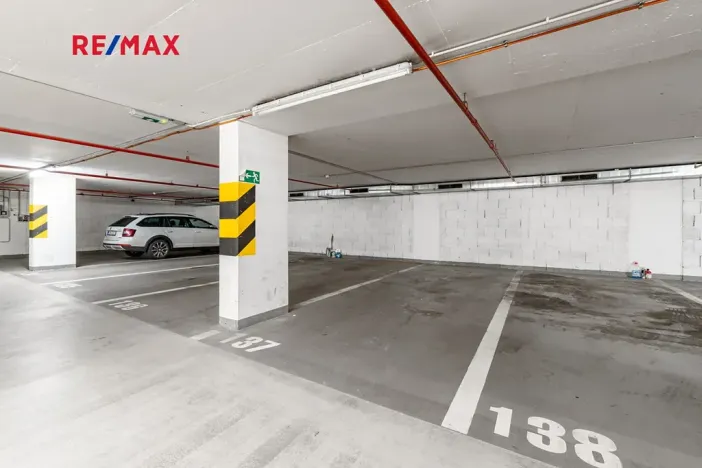 Pronájem kanceláře, Praha - Smíchov, Kováků, 103 m2